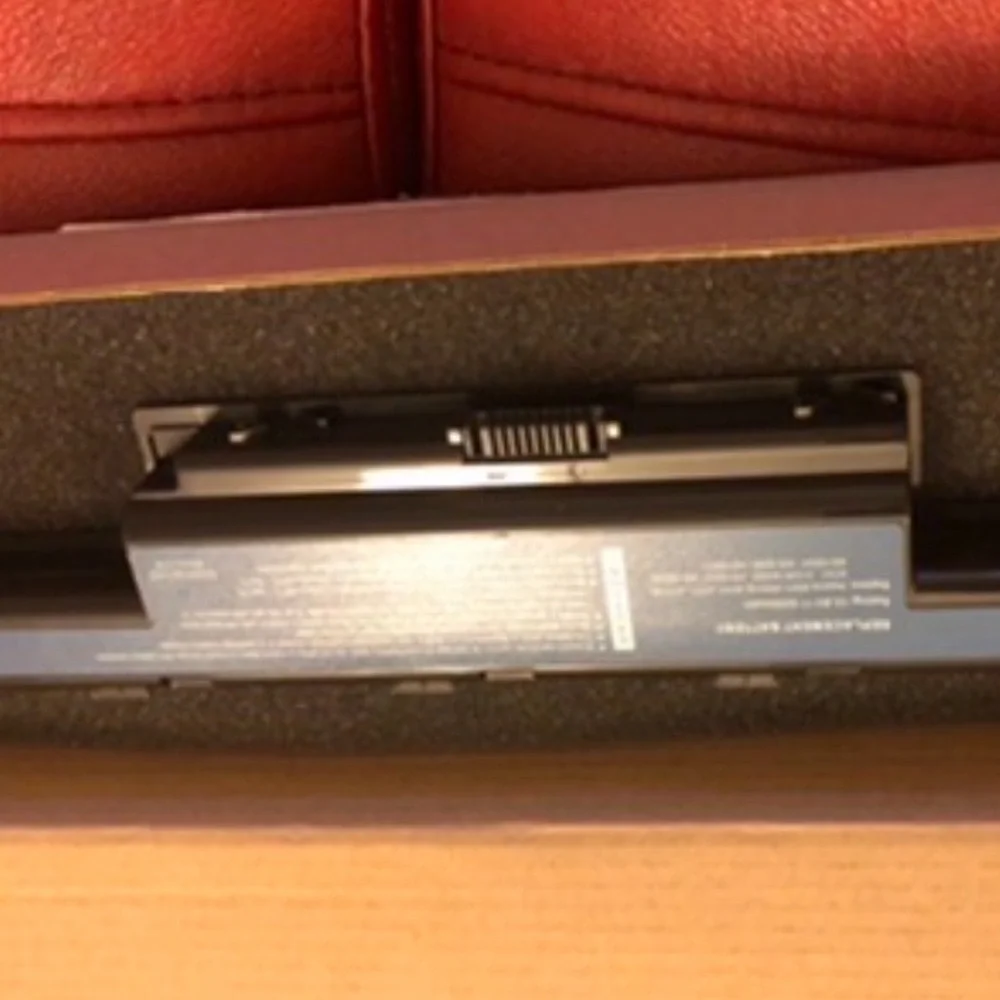 Laptop Lithium-Ion Battery Pack replacement for various Acer & Gateway models.